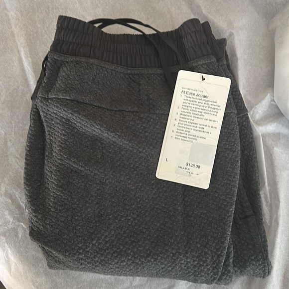 NWT! Mens Lululemon @Ease Jogger - Picture 8 of 9
